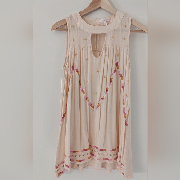 Lauren Conrad embroidered and beaded tunic XS - Picture 1 of 10